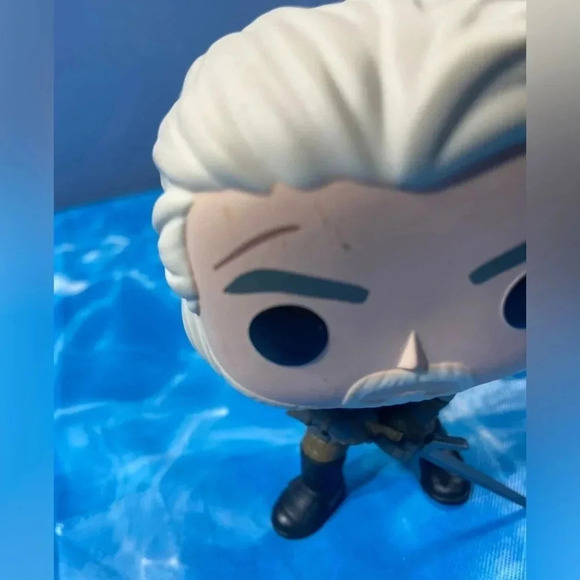 The Witcher 3 Wild Hunt- Geralt of Rivia (The White Wolf, Gwynbleidd) Funko Pop! - Picture 9 of 10
